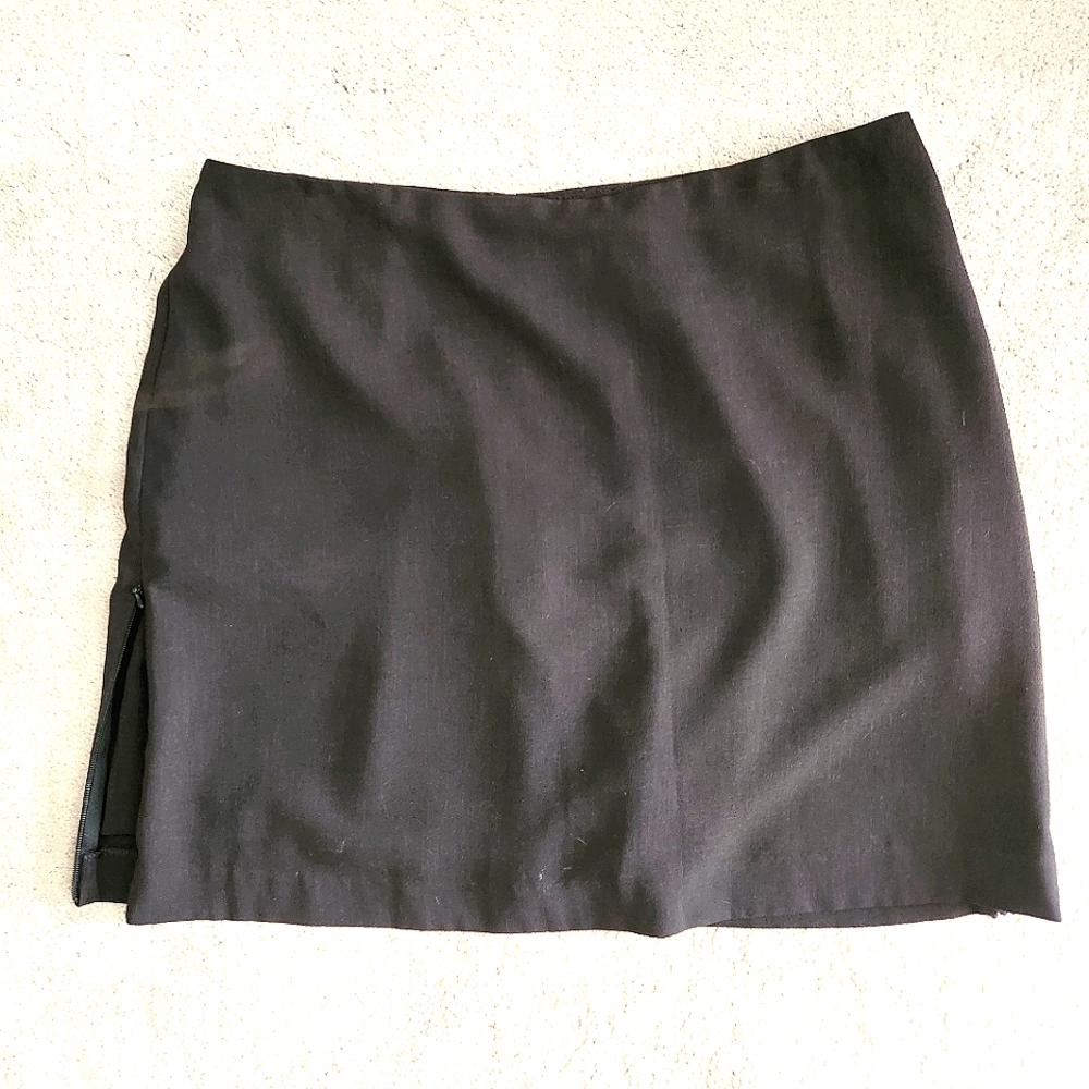 Banana Republic Charcoal Gray Skort